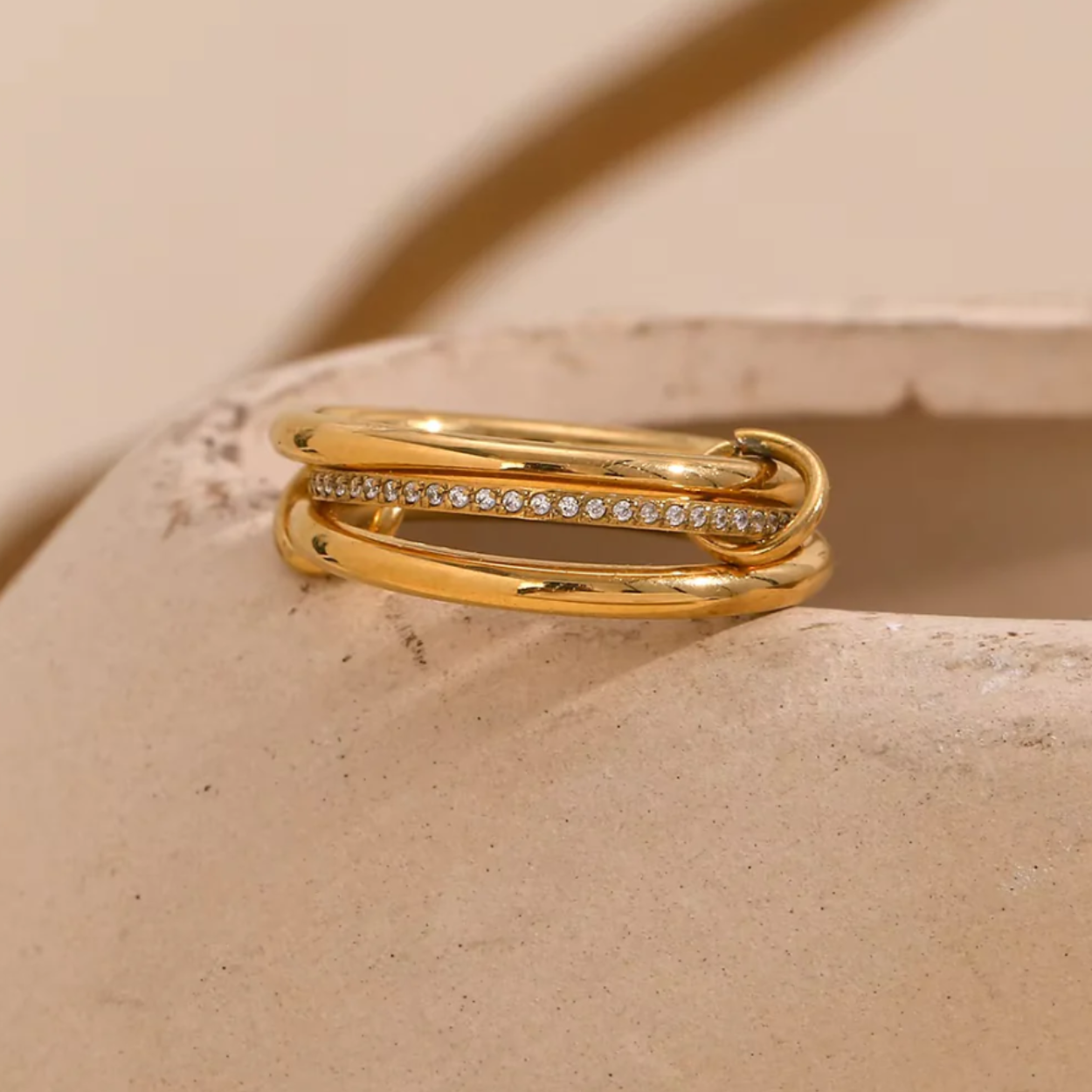 MEHRLAGIGER RING "SARA"